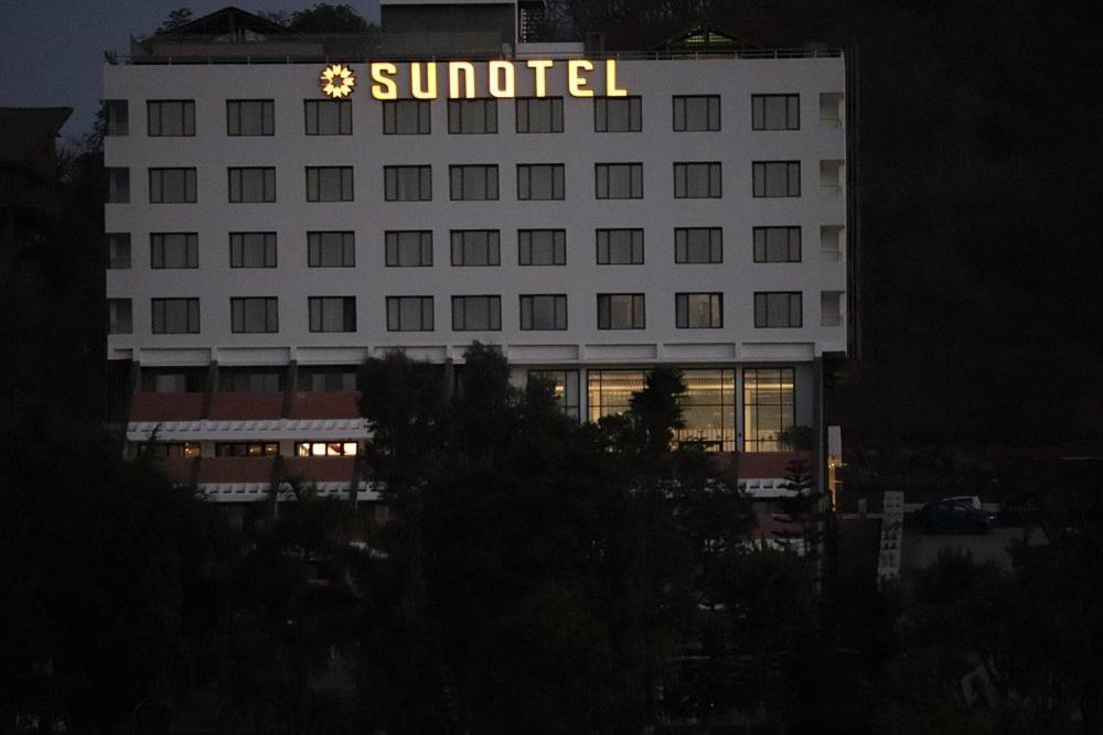 Sunotel 萨普塔拉 外观 照片